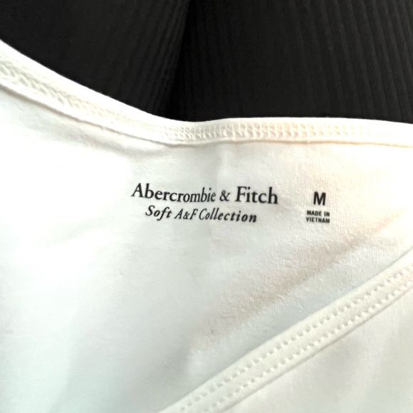 NWT A&F White Crop Tank - Picture 3 of 7